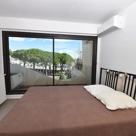 Apartment T3 De Charme Vue Port Entierement Renove