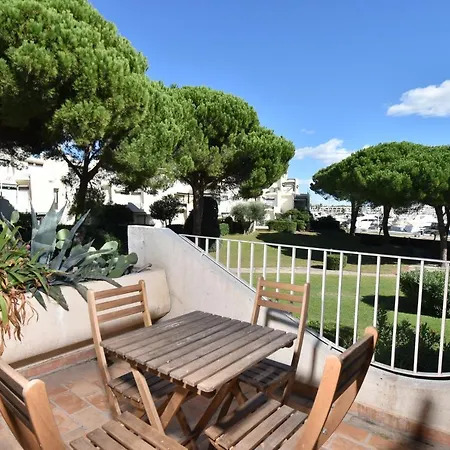 Apartment T3 De Charme Vue Port Entierement Renove Le Grau-du-Roi